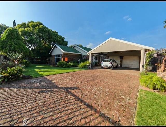 3 BEDROOM HOUSE FOR SALE IN VANDERBIJLPARK SW 2